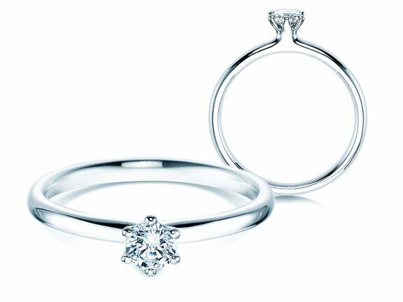 Verlovingsringen in het wit goud met diamant zijn heel erg populair