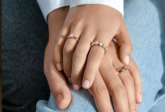 Verlovingsring en ringen van roségoud