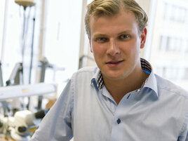 Over het ontstaan: Alexander Scholl, VERLOVINGSRINGEN.nl