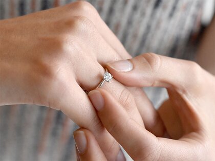 Verlovingsring Classic 4 in 14K witgoud met Lab-grown diamant 0,50ct E/VS