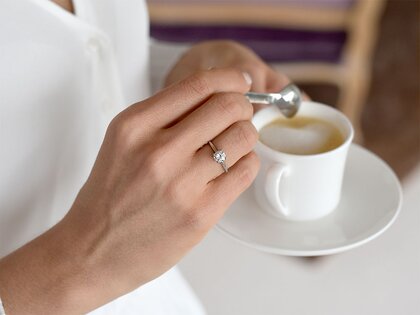 Verlovingsring Classic 4 in 14K witgoud met Lab-grown diamant 0,75ct E/VS