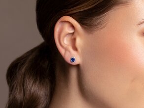 Windsor oorbellen in 14K witgoud met saffieren 1,20ct en diamanten 0,10ct