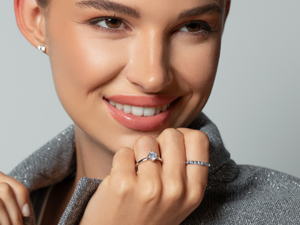 Verlovingsring Trinity in 14K witgoud gepolijst