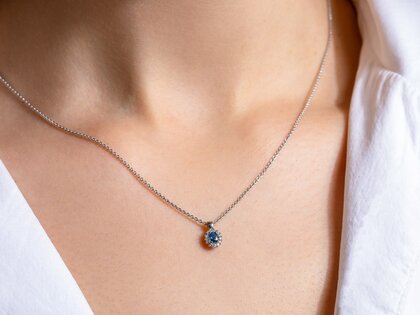 Hanger Jolie in 14K witgoud met saffier 0,25ct en diamanten 0,07ct