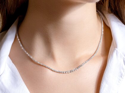 Tennis-Collier Classic in 18K witgoud met diamanten 2,97ct