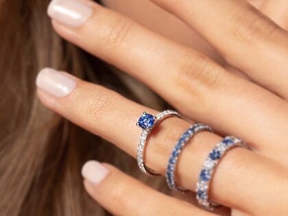 Verlovingsring Bright in 9K witgoud met saffier 0,20ct en diamanten 0,27ct
