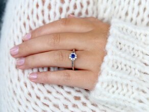 Verlovingsring Lovely in platina 950/- met saffier 0,10ct en diamanten 0,15ct