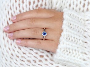 Verlovingsring Windsor in 14K witgoud met saffier 0,60ct en diamanten 0,12ct
