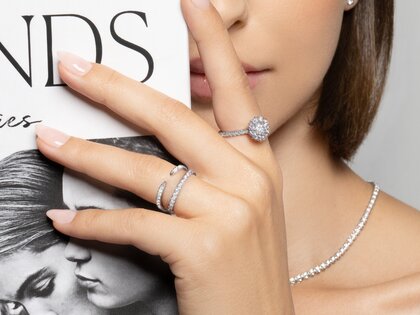 Verlovingsring Peak in 14K witgoud met diamanten 0,36ct G/SI