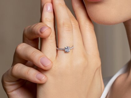 Verlovingsring Cushion Pavé in 14K geelgoud met diamanten 0,44ct G/SI