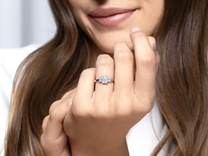 Verlovingsring Emerald Eden in 9K geelgoud met Lab-grown diamanten 0,46ct E/VS
