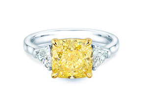 Verlovingsring Fancy Yellow Trillion Radiance in 9K witgoud met diamanten 4,20ct G/SI