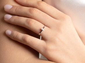 Verlovingsring Oval Cut in 9K geelgoud met diamant 0,25ct