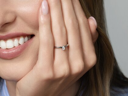 Verlovingsring Pear Clean in 9K witgoud met diamant 0,08ct G/SI
