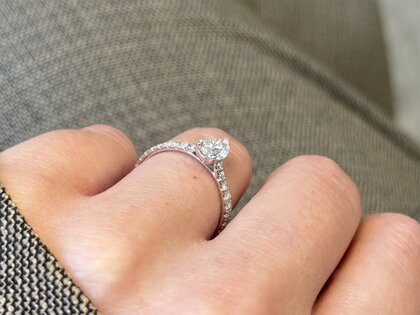 Verlovingsring Pear Pavé