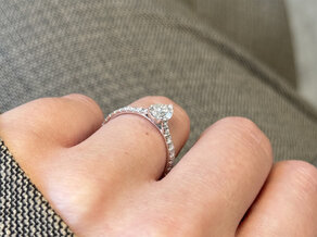 Verlovingsring Pear Pavé