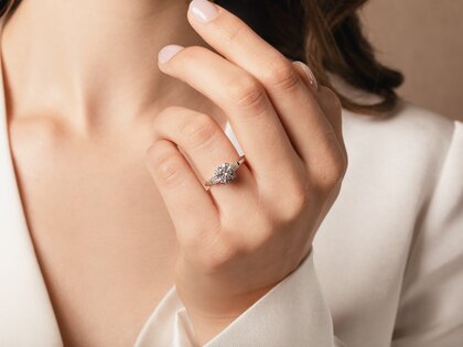 Verlovingsring Brilliant Tapered Baguette  in 14K witgoud met diamanten 0,41ct G/SI