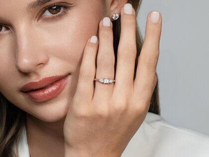 Verlovingsring Vivid Asscher in 14K witgoud met diamanten 0,53ct G/SI