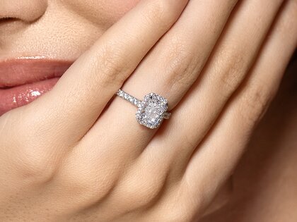 Verlovingsring Radiant Halo Pavé in 14K witgoud met diamanten 2,02ct G/SI