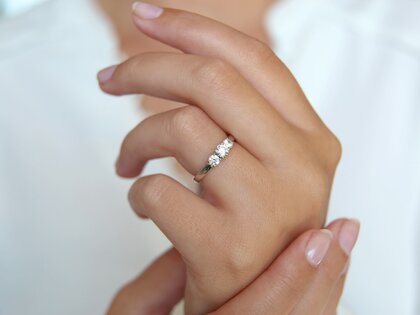 Verlovingsring 3 Stones in 18K witgoud met diamanten 1,00ct G/SI