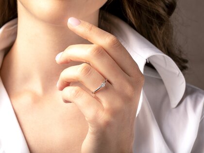 Verlovingsring Vivid Petite Cushion Cut