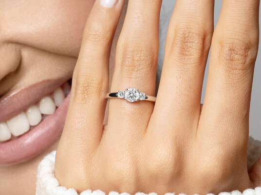 Verlovingsring Vivid Petite Diamond