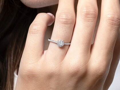 Verlovingsring Bloom Pavé in 14K witgoud met diamanten 0,46ct G/SI