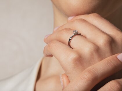 Verlovingsring Classic 4 Hidden Halo in 9K witgoud met Lab-grown diamanten 0,30ct E/VS