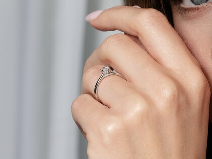 Verlovingsring Classic 6 Hidden Halo in 14K witgoud met diamanten 0,30ct G/SI
