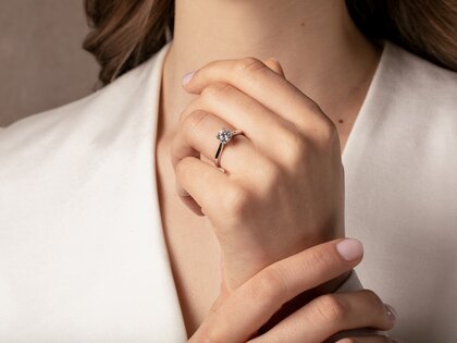 Verlovingsring Classic 6 Hidden Halo in 14K geelgoud met diamanten 1,08ct G/SI