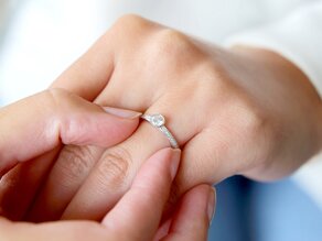Verlovingsring Eternal Pavé in 14K witgoud met diamanten 0,40ct G/SI