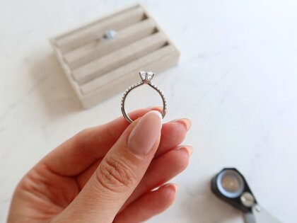 Verlovingsring Royal Pavé in 9K witgoud met natuurlijke diamanten 1,22ct G/SI