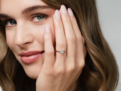 Verlovingsring Classic 4 in 14K witgoud met diamant 0,40ct H/SI