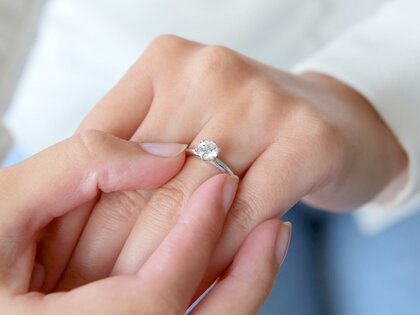 Verlovingsring Classic 6 in 18K witgoud met diamant 0,75ct H/SI