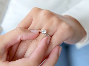 Verlovingsring Classic 6 in 18K witgoud met diamant 0,75ct H/SI