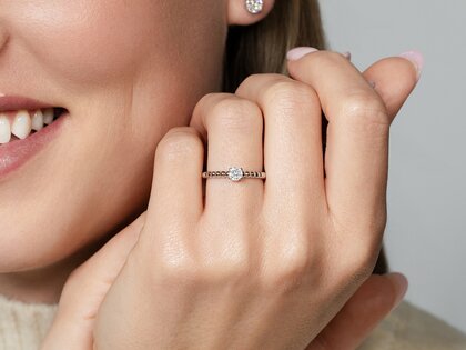 Verlovingsring Classic Beads in 9K witgoud met diamant 0,30ct H/SI