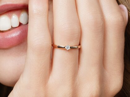 Verlovingsring Classic Petite in 14K witgoud met diamant 0,09ct G/SI