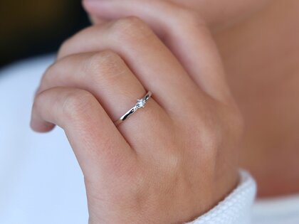 Verlovingsring Classic Petite in 14K witgoud met diamant 0,05ct G/SI