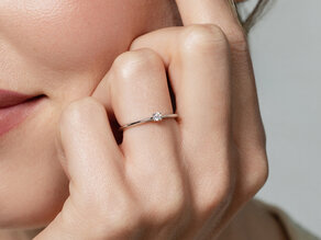 Verlovingsring Delight in platina 950/- met diamant 0,07ct H/SI