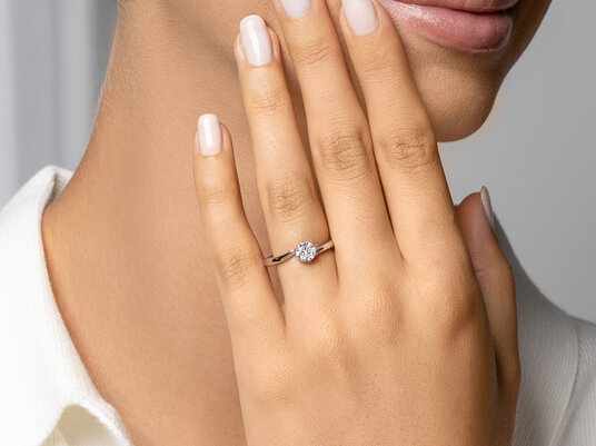 Verlovingsring Devotion in 9K geelgoud met diamant 0,50ct