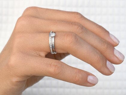 Verlovingsring Eternal in 9K witgoud met diamant 0,40ct D/IF