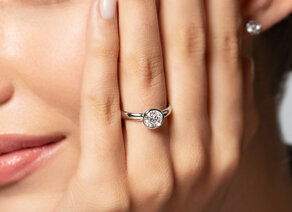 Verlovingsring Eternal in 9K witgoud met diamant 1,00ct H/SI