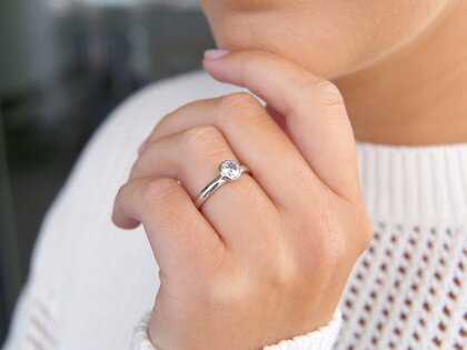 Verlovingsring Eternal in 9K witgoud met diamant 0,75ct H/SI