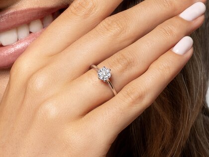 Verlovingsring Heaven 6 in 9K witgoud met diamant 0,75ct G/SI