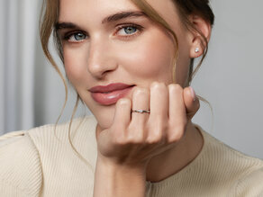 Verlovingsring Melody in 14K witgoud met diamant 0,10ct G/SI
