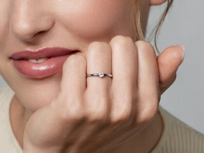 Verlovingsring Melody in 14K witgoud met diamant 0,20ct G/SI
