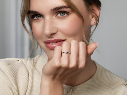 Verlovingsring Melody in 9K witgoud met diamant 0,25ct H/SI