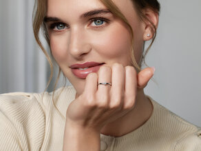 Verlovingsring Melody in 9K witgoud met diamant 0,25ct H/SI