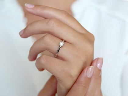 Verlovingsring Modern in 9K witgoud met Lab-grown diamant 0,50ct E/VS