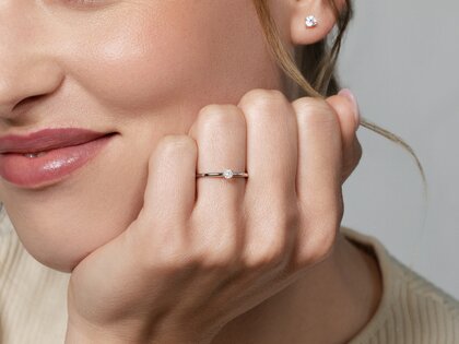 Verlovingsring Royal in 14K geelgoud met diamant 0,05ct H/SI